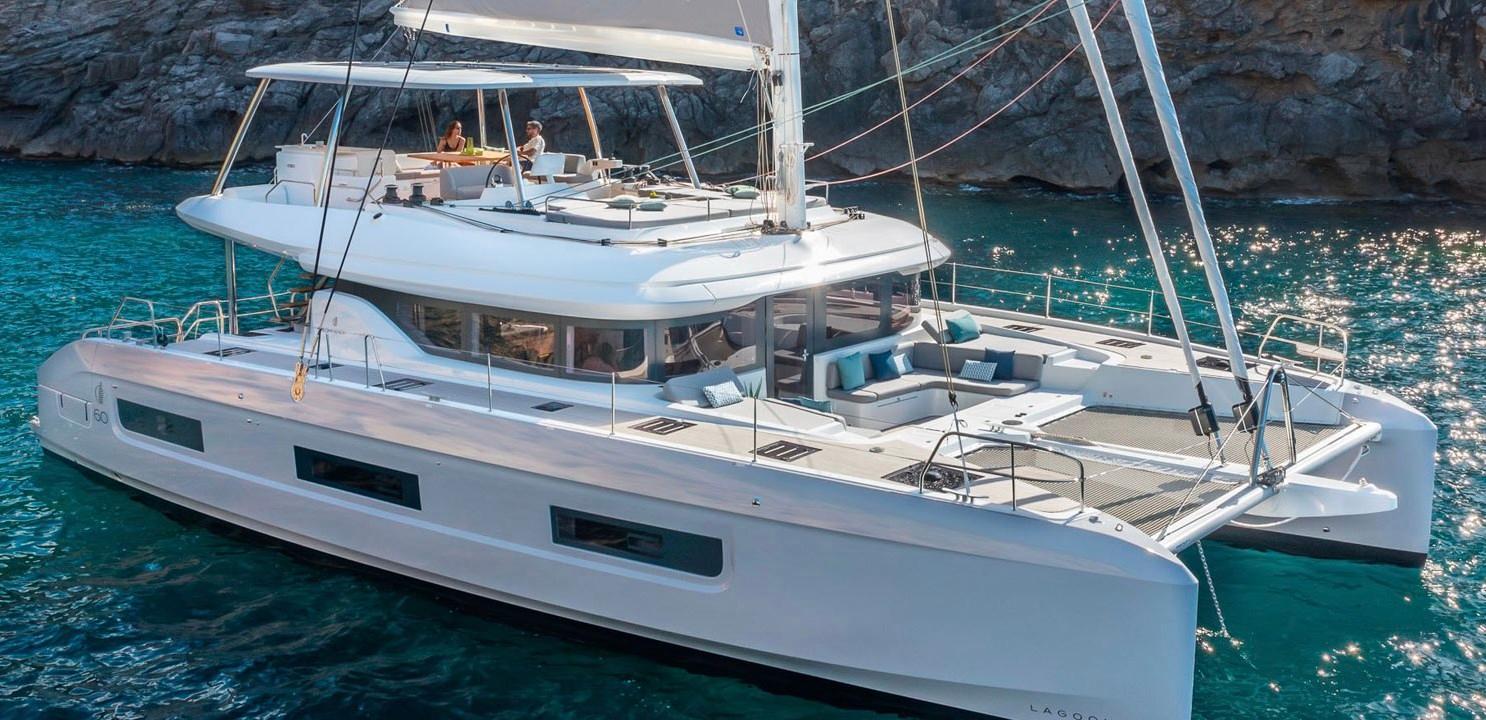 2025 Lagoon 60