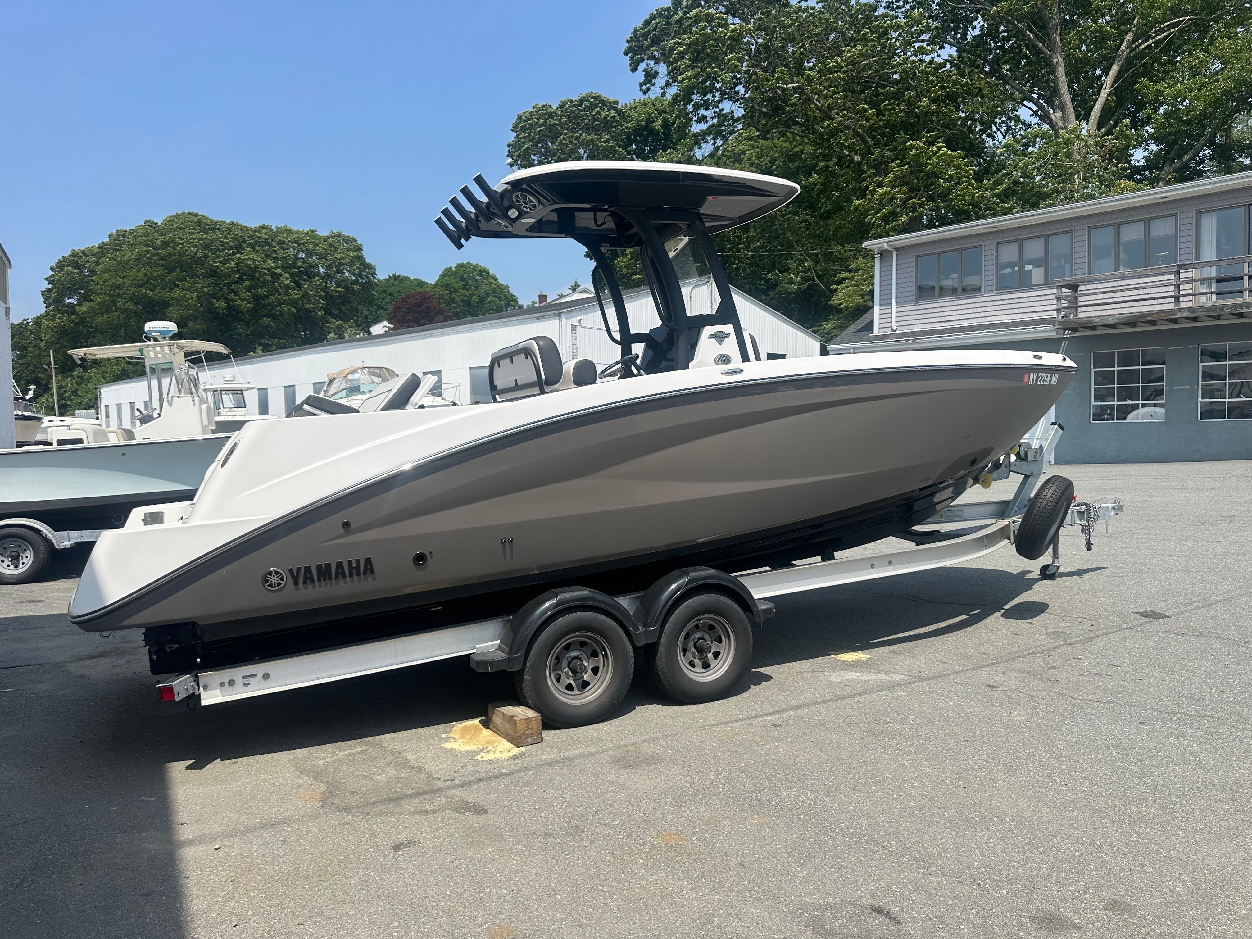 2023 Yamaha Boats 252 FSH Sport
