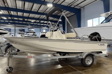 2025 Boston Whaler 150 Montauk