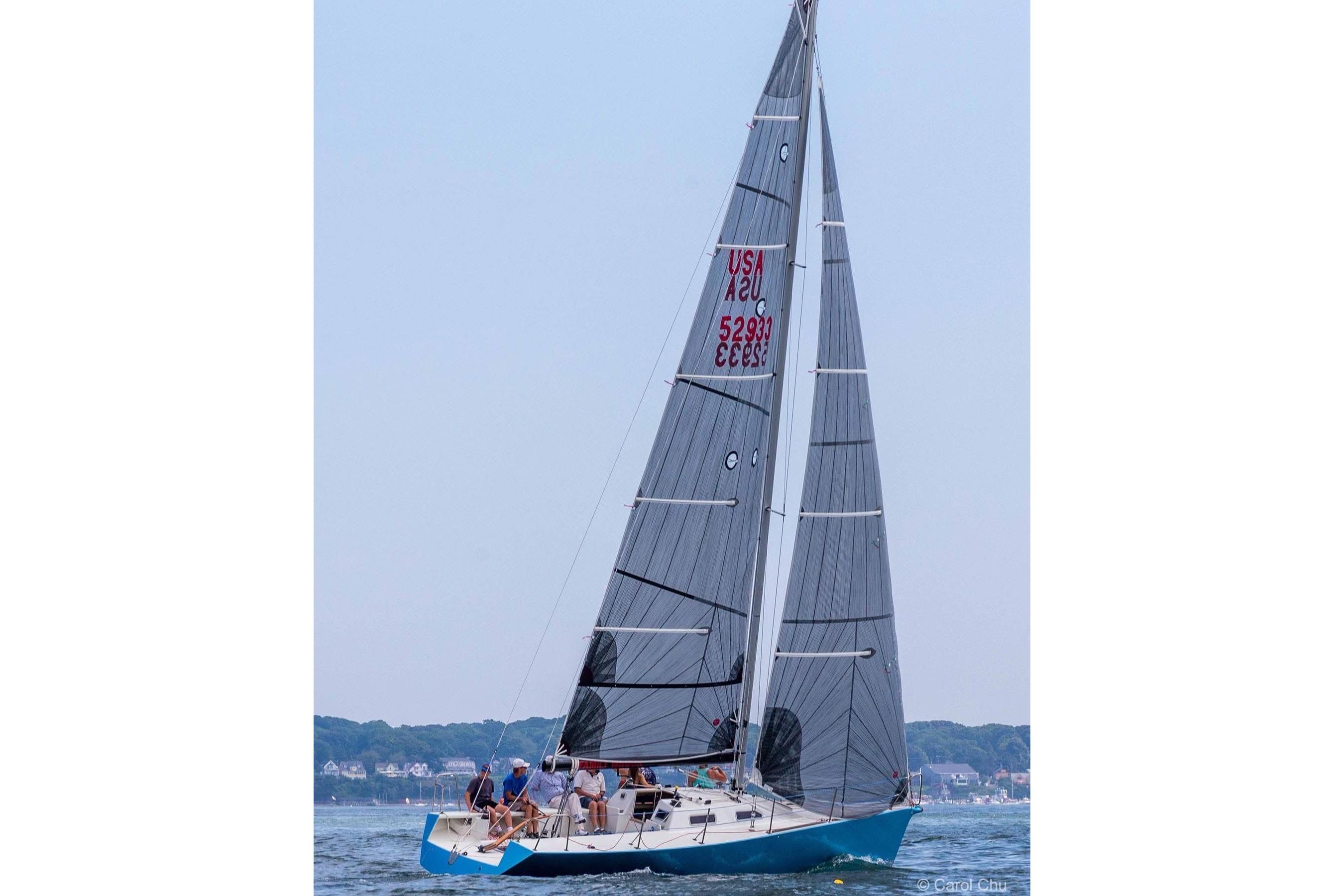 2007 Hallett 33