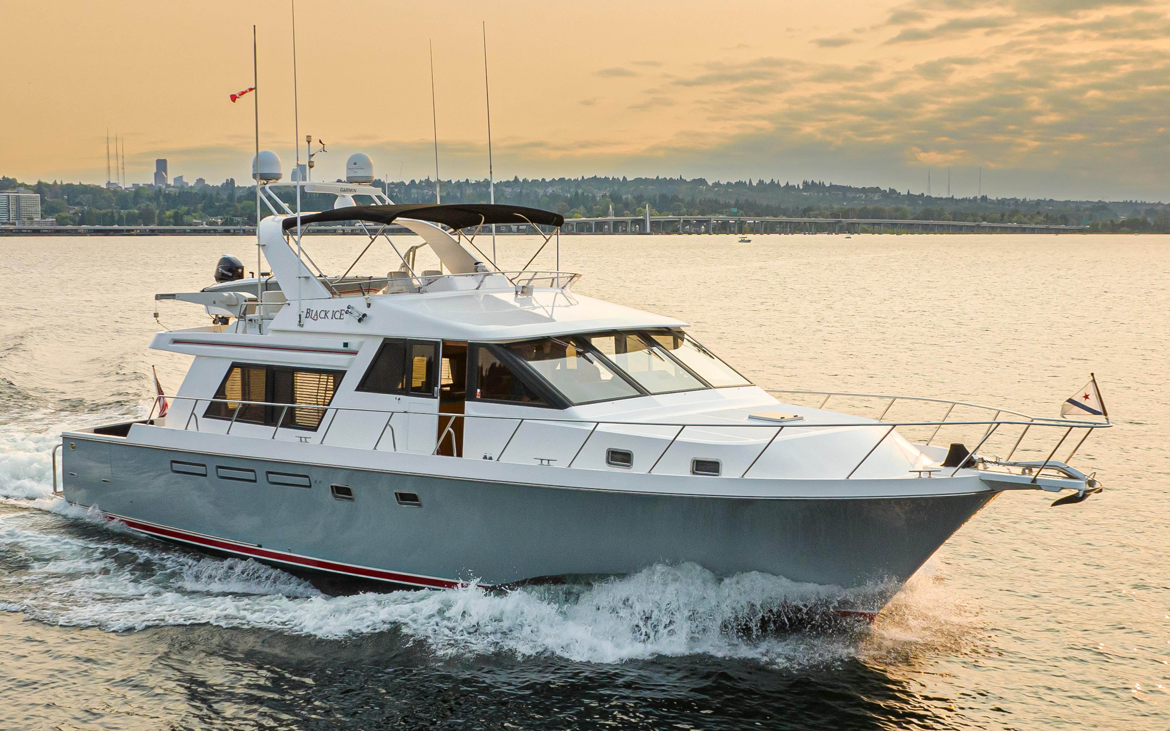 1998 Ocean Alexander 548 Pilothouse