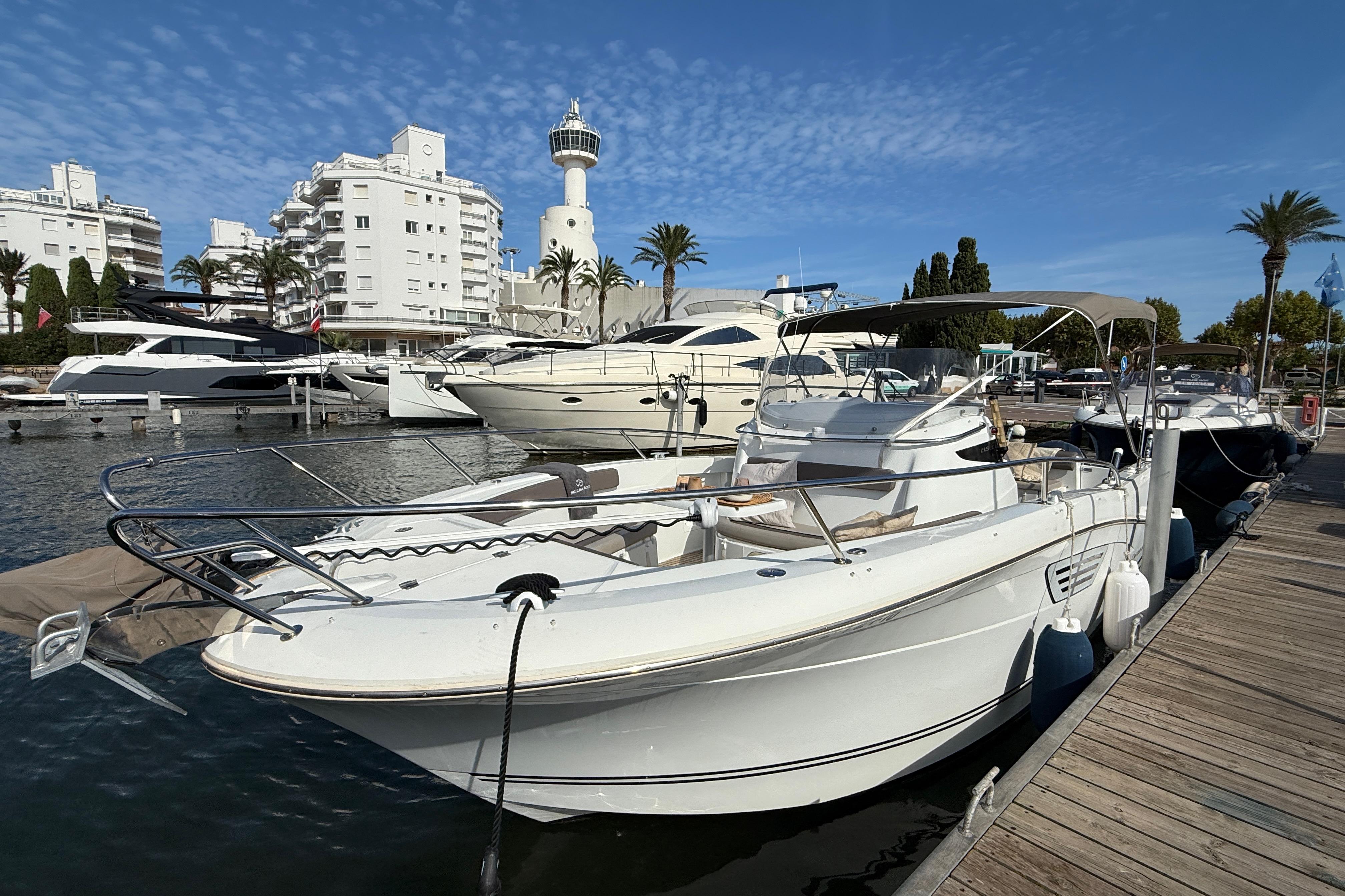 2016 Jeanneau Cap Camarat 8.5 CC