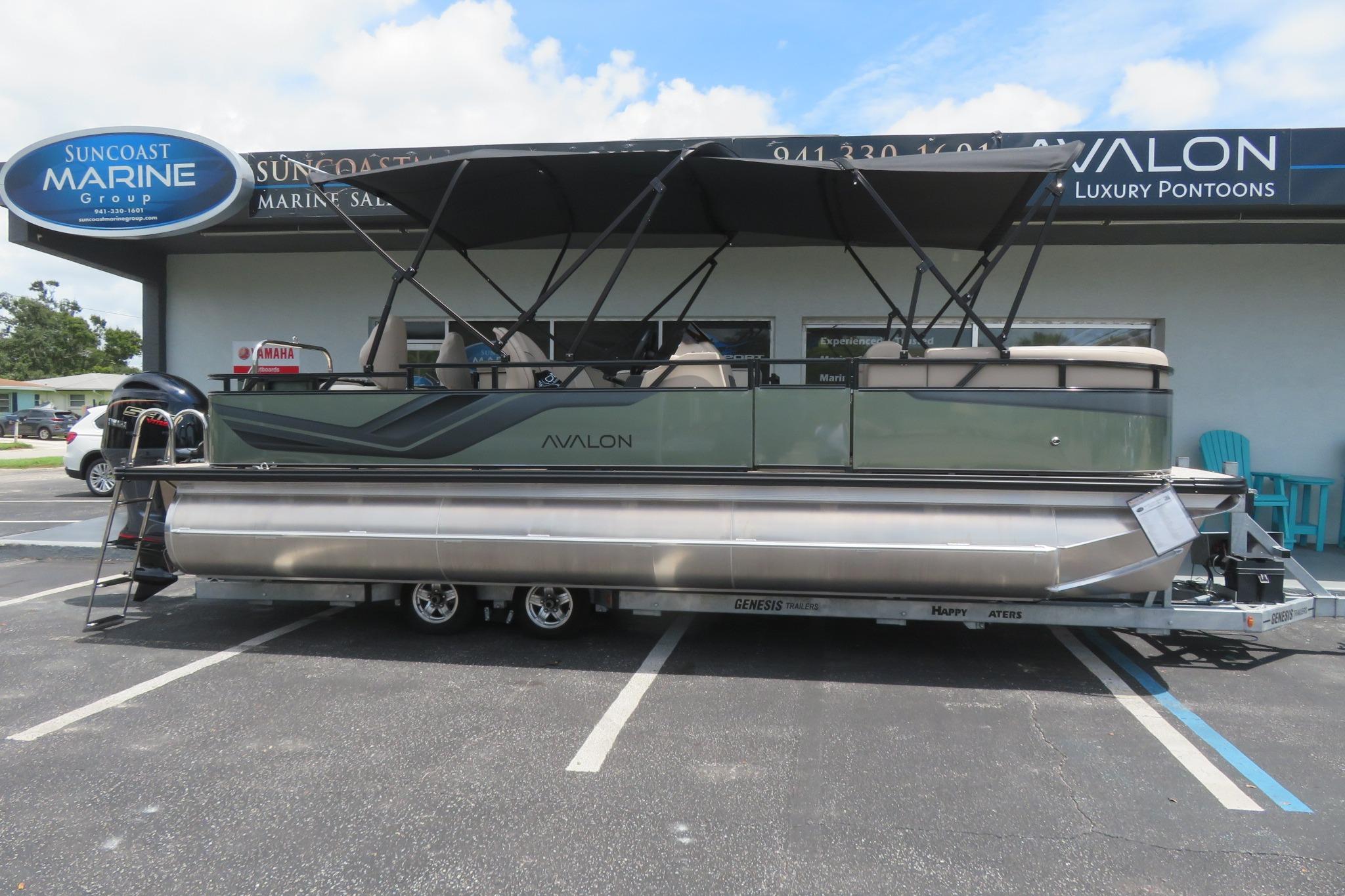 2026 Avalon 2385 Venture 85 Rear Fish - Luxury Tri toon | Sarasota, FL