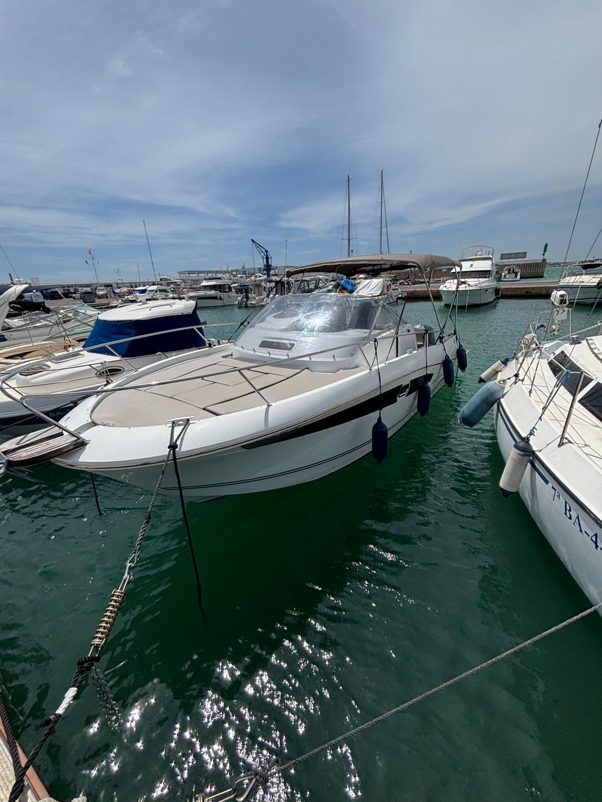 Jeanneau Cap Camarat 8.5 WA Jeanneau Cap Camarat 8.5