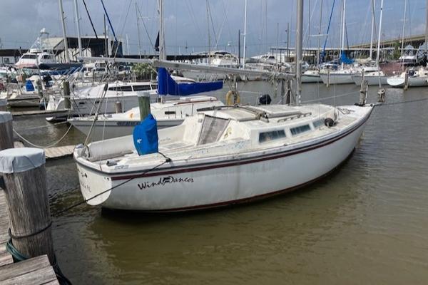 1977 Catalina 30 Tall Rig