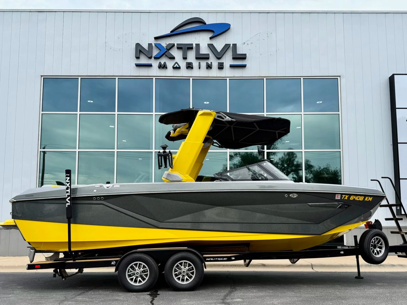 2022 Nautique G25