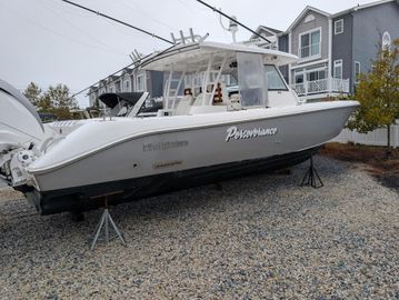 2021 Everglades 395 Center Console