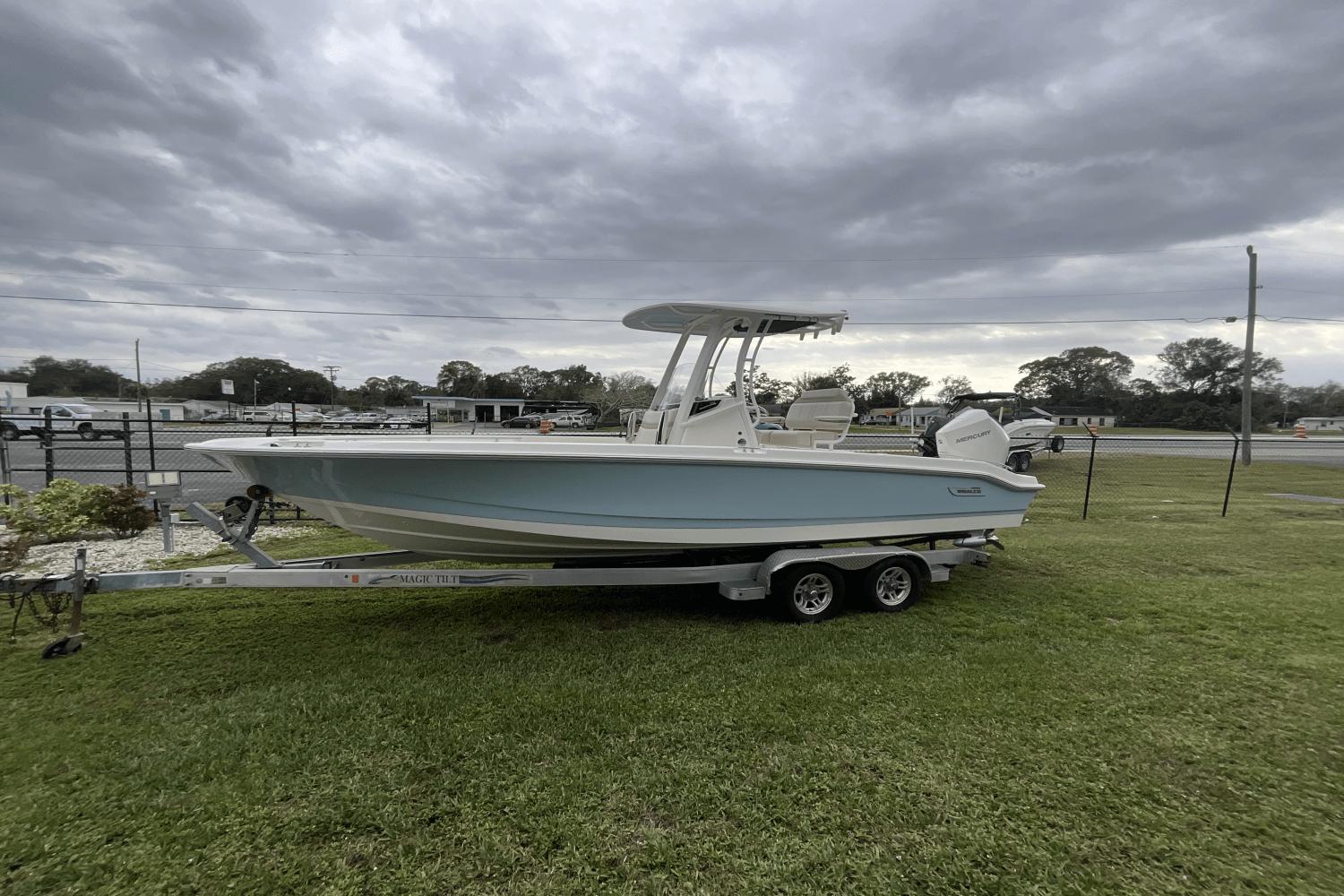 Boston Whaler 250 Dauntless