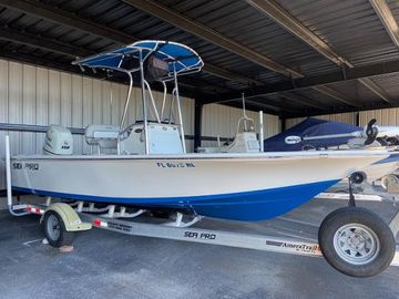 2017 Sea Pro 208 Bay