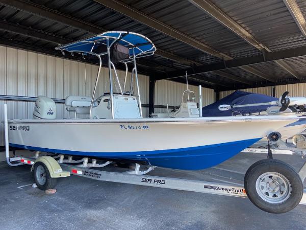 2017 Sea Pro 208 Bay