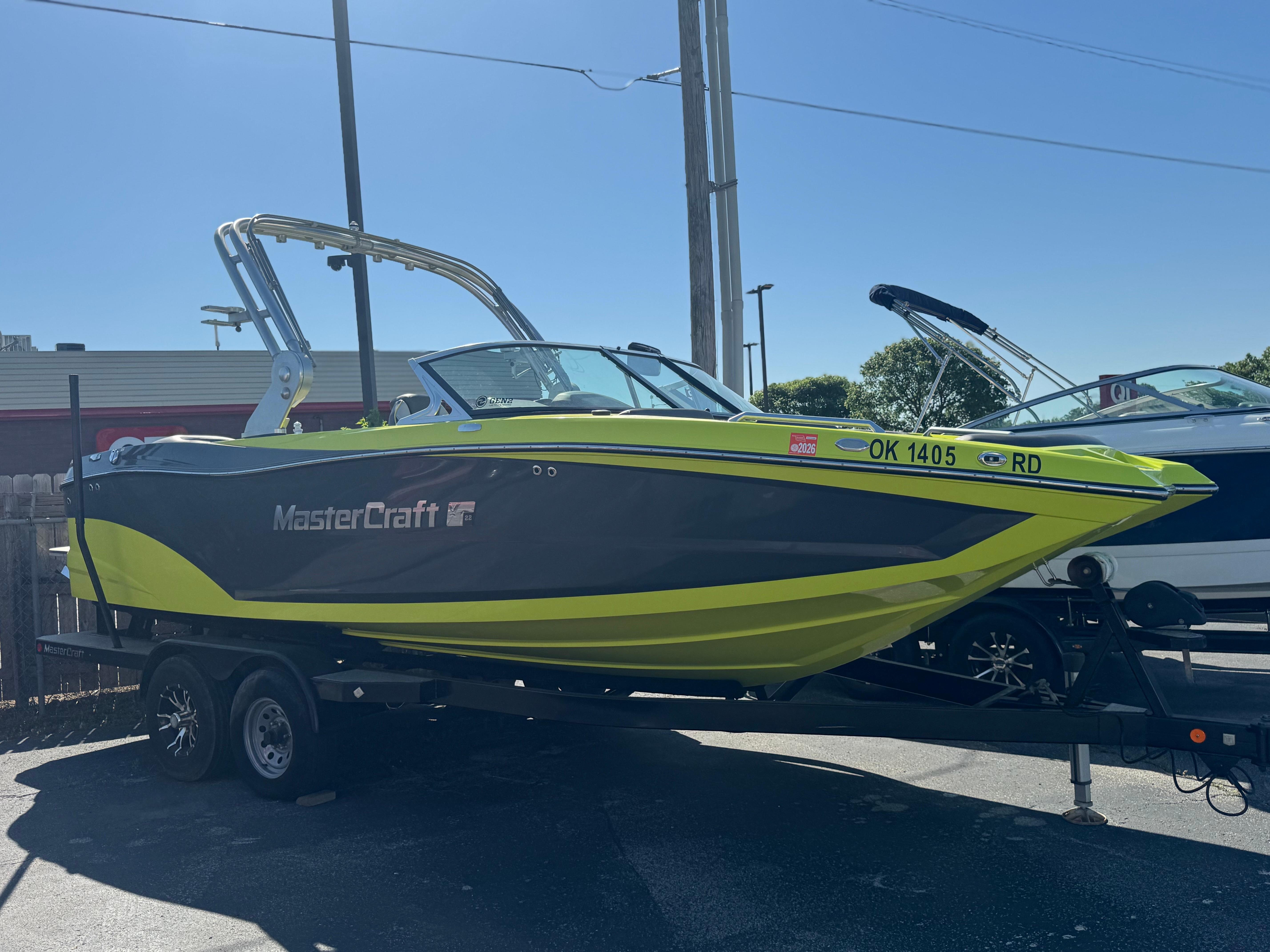 2018-mastercraft-xt22-power-