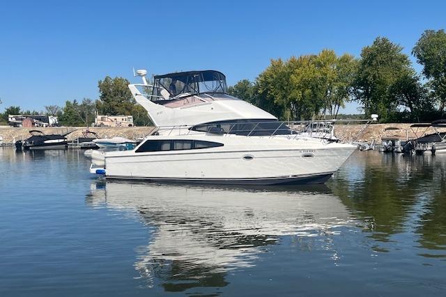 2005 Carver 38 Super Sport