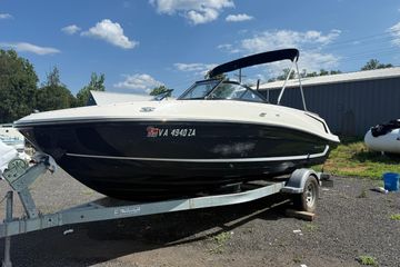 2019 Bayliner VR5 Bowrider I/O