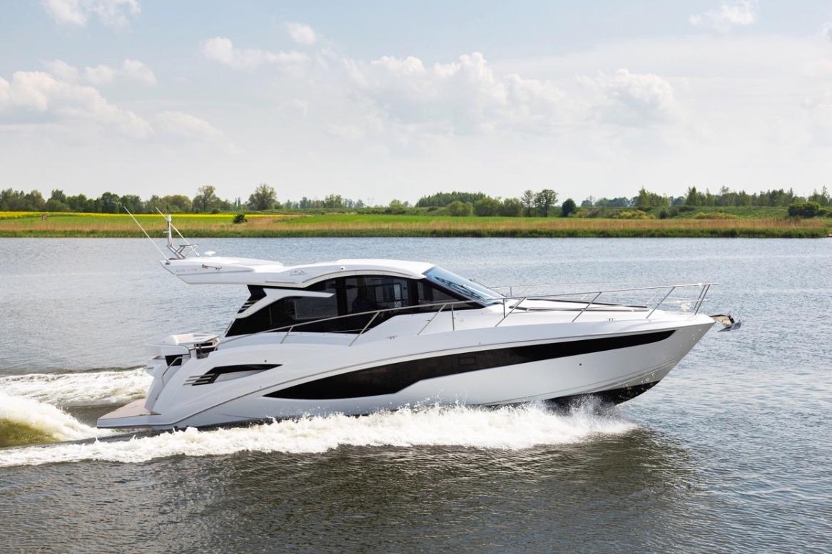 2023 Galeon 425 HTS