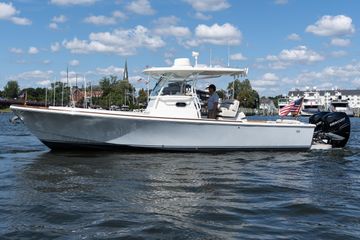 2019 Hunt Yachts 32 Center Console