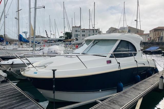 2011 Beneteau Antares 8