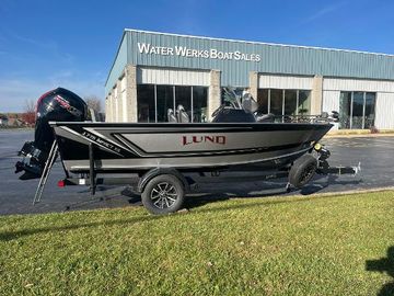 2025 Lund 1775 Impact XS SS