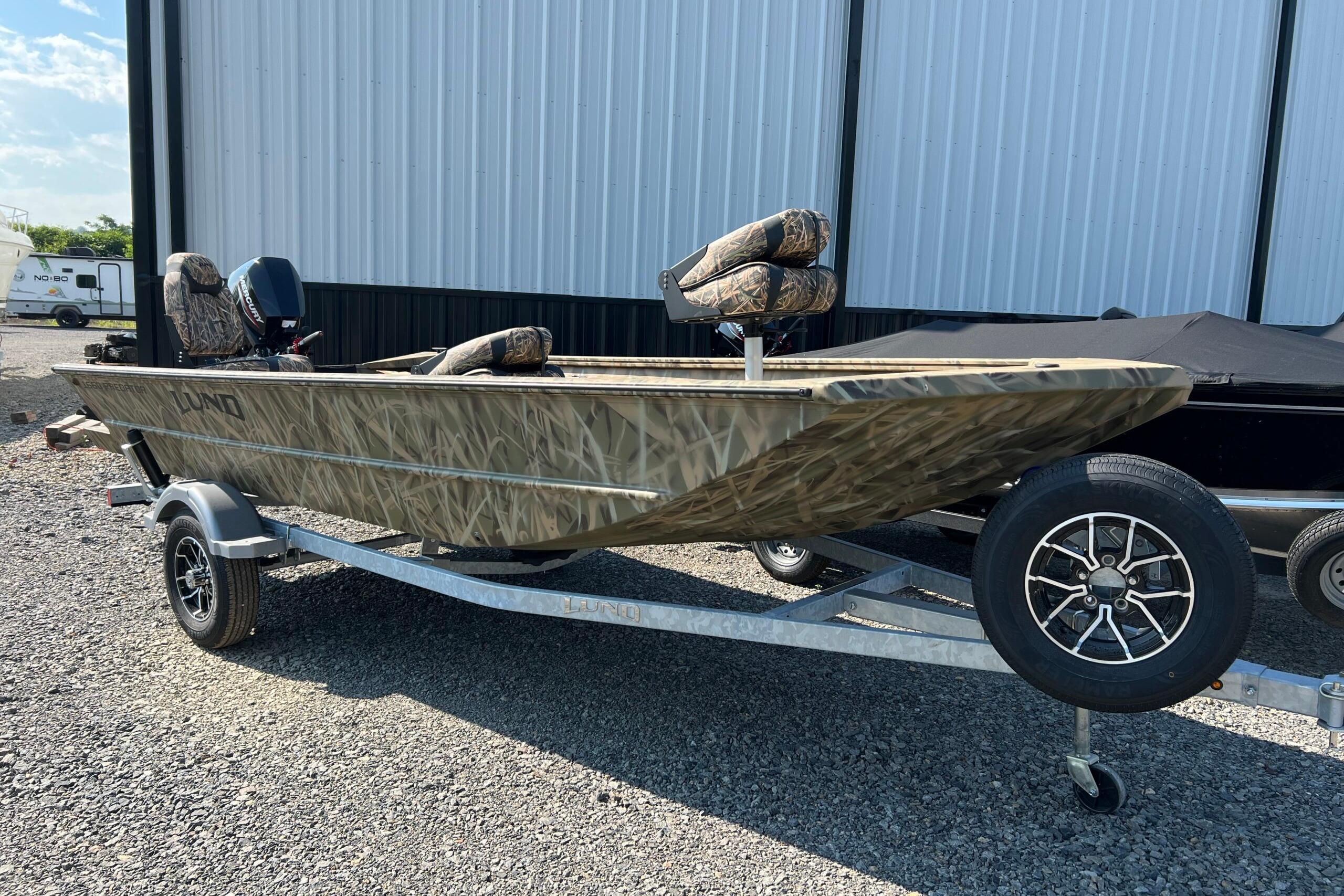 2026 Lund 1660 Predator