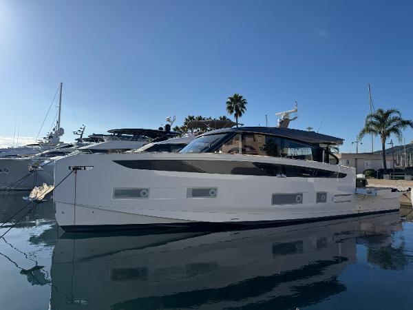 Azimut Seadeck 6