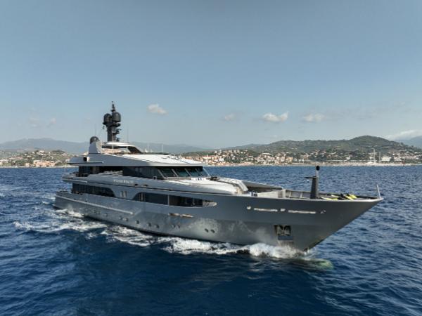 2004 Amels Displacement Motor Yacht