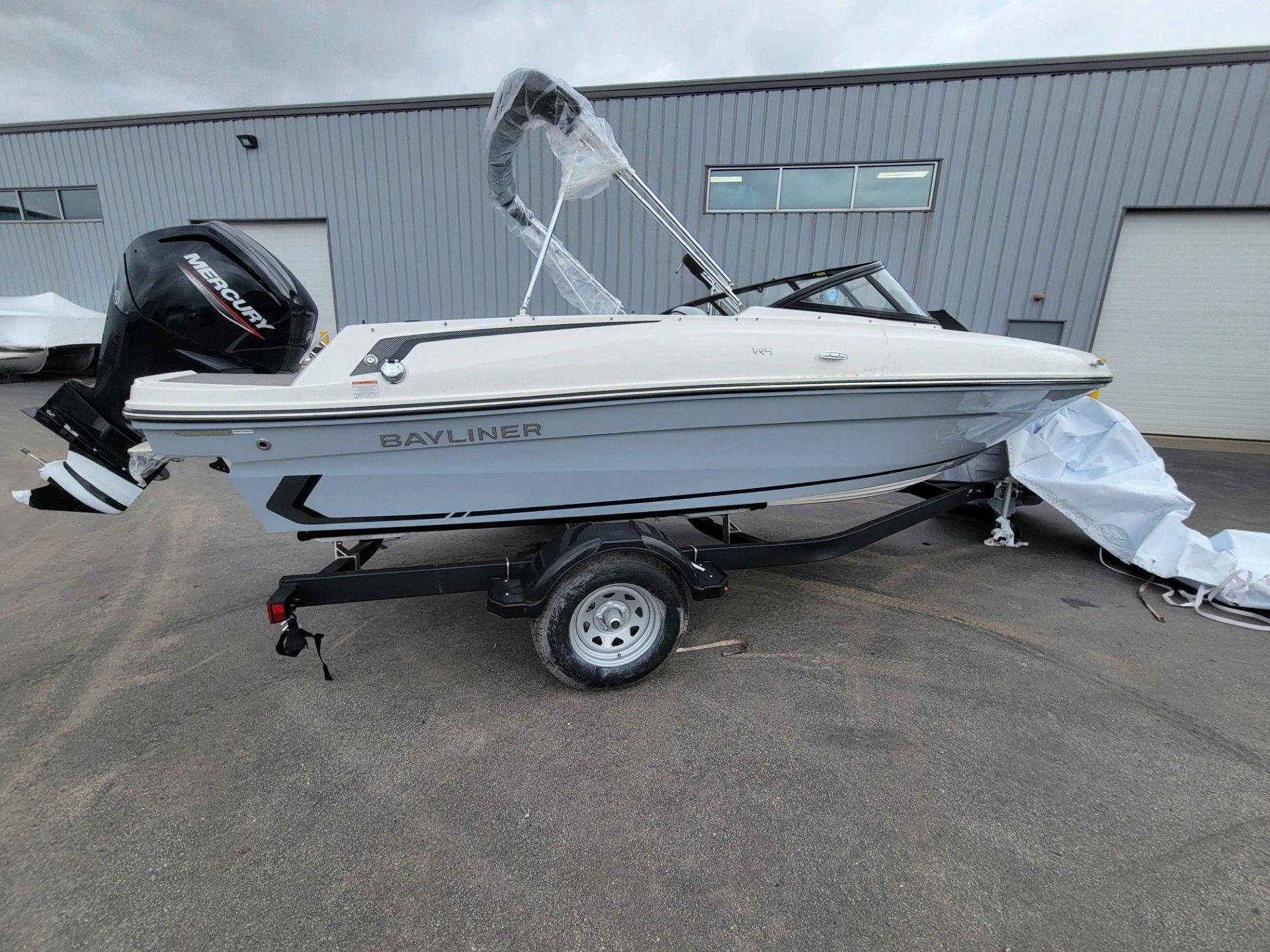 2025 Bayliner VR4 Outboard