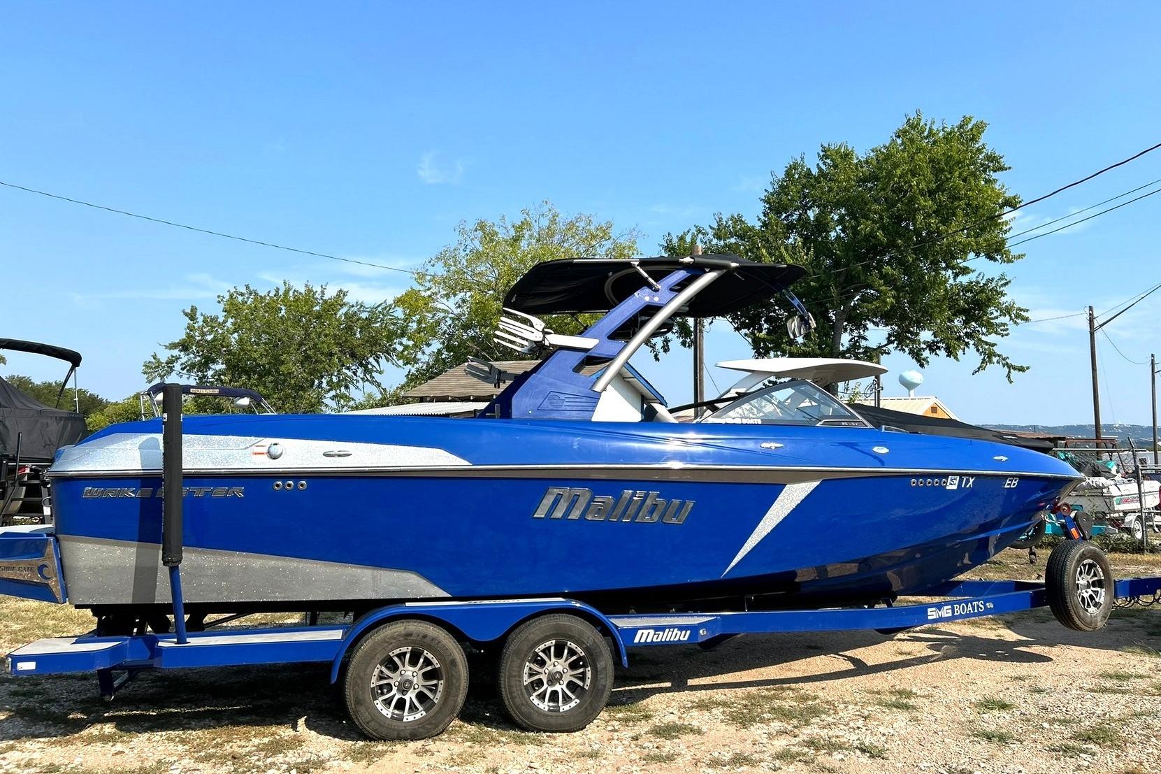 2017 Malibu Wakesetter 25 LSV
