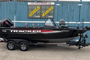 2026 Tracker Targa V-19 Combo