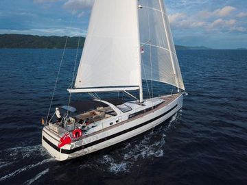 2017 Beneteau Oceanis Yacht 62