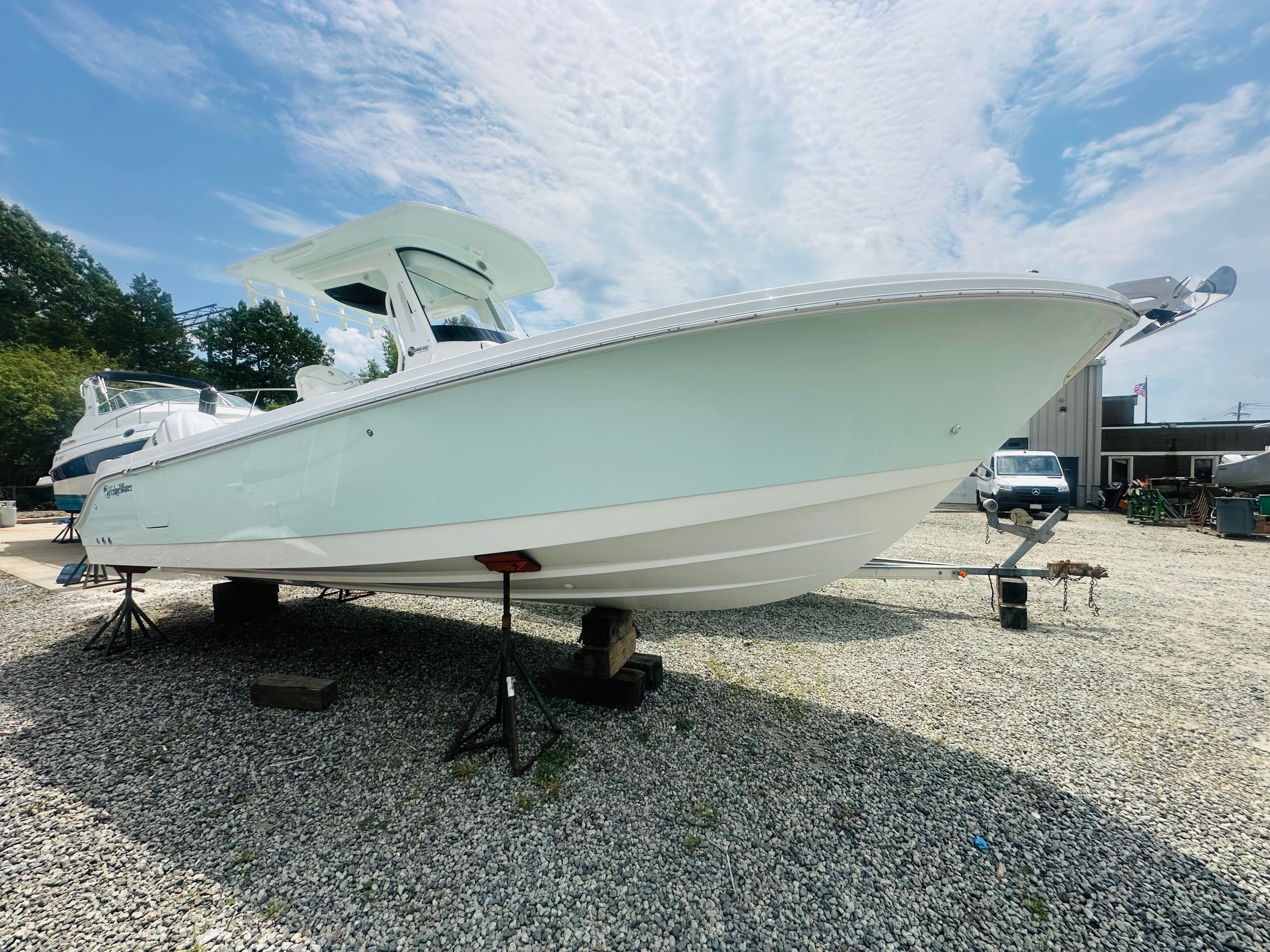 2025 Edgewater 262 CC