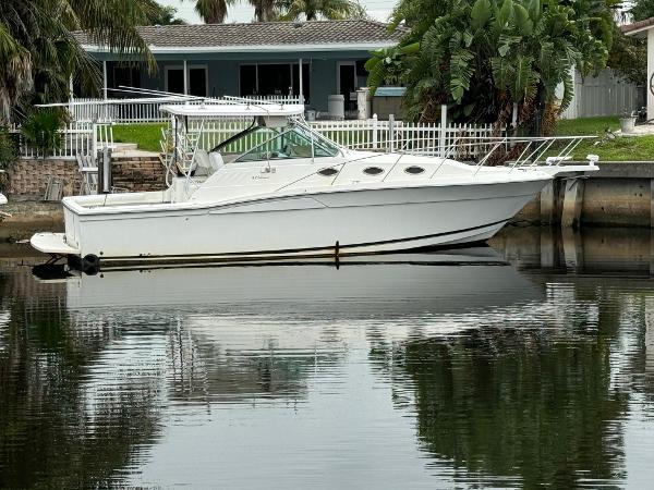 1999 Wellcraft 330 Coastal