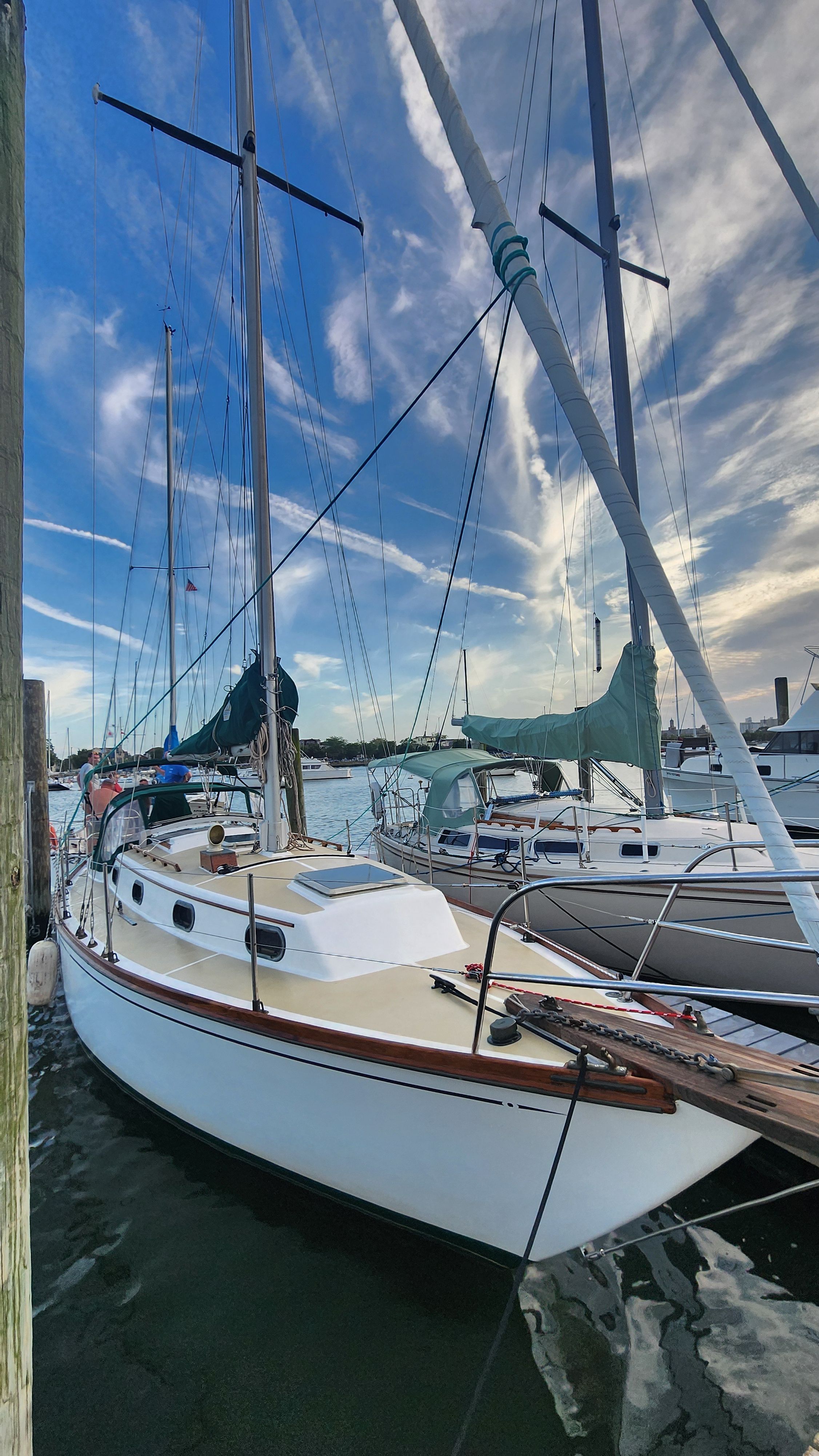 1986 Cape Dory Cape Dory 32