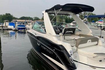 2016 Monterey 275 Sport Yacht