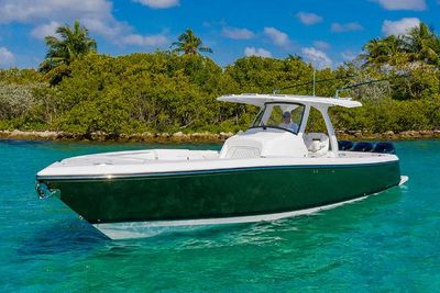 Intrepid 375 Nomad SE Boat