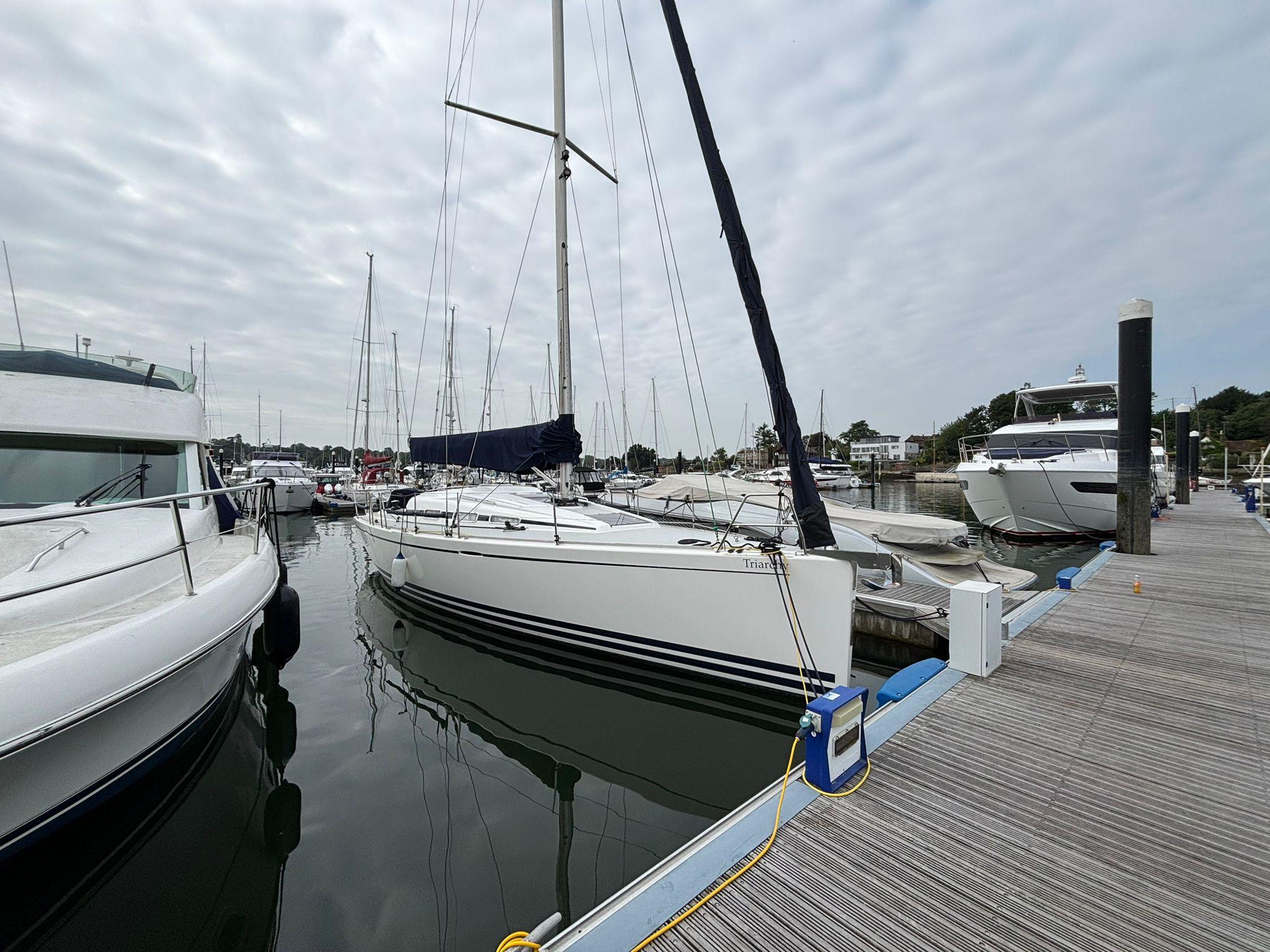 2015 Arcona 380
