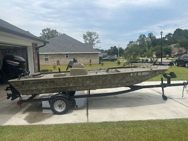 2023 Tracker Grizzly 1648 SC