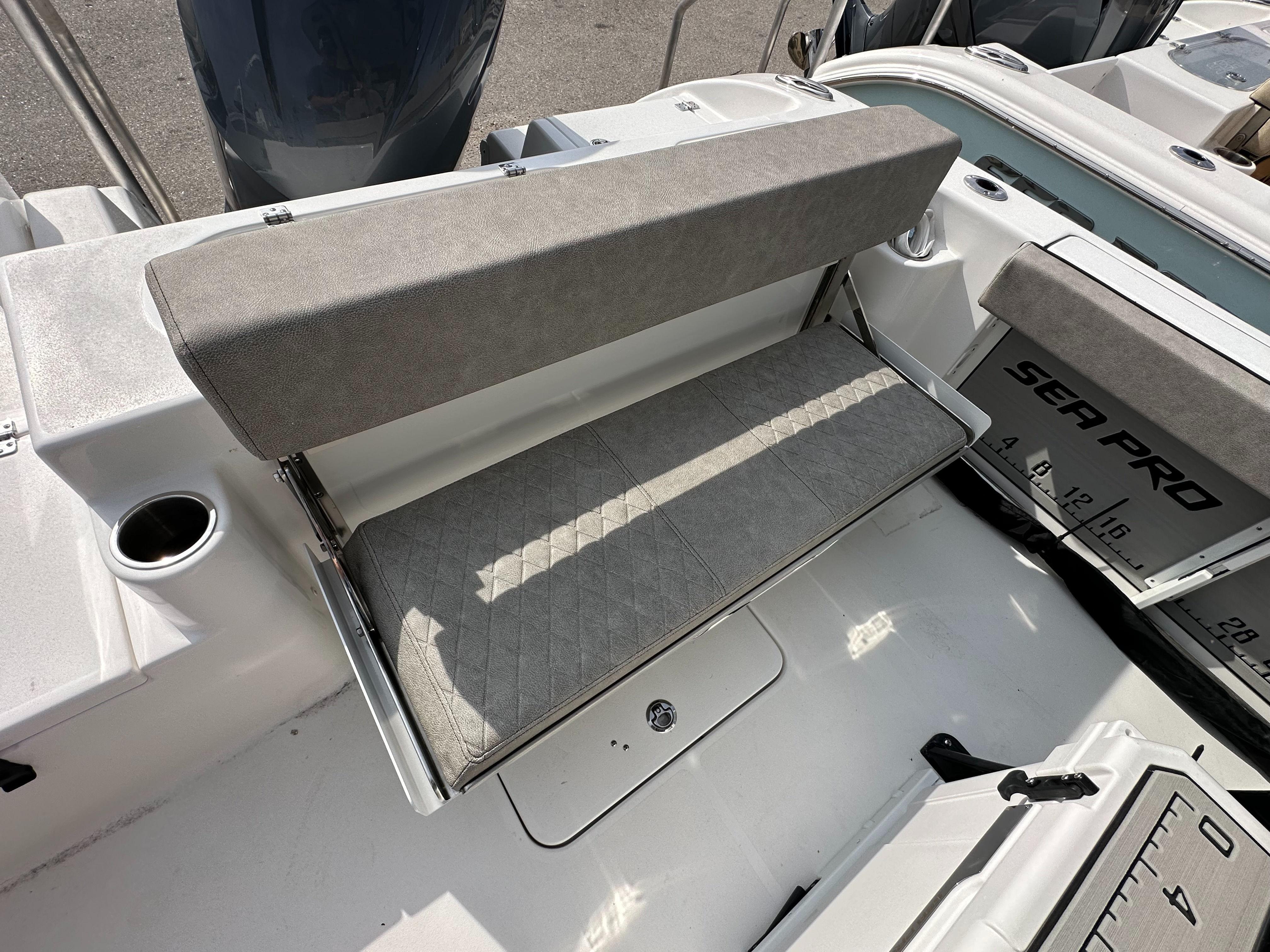 2024 Sea Pro 242 DLX