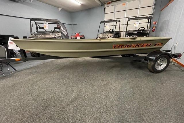 2026 Tracker Grizzly 12 Jon