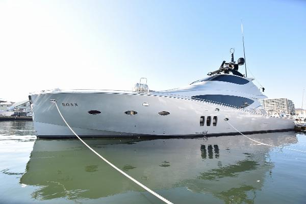 Horizon Rp105 Motor Yacht Agora To Embark On Maiden Voyage To Japan Today Yacht Charter Superyacht News