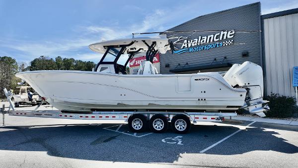 2025 Sea Fox 368 Commander