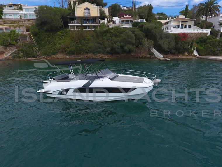 Beneteau Flyer 8.8 Sundeck VENDIDO