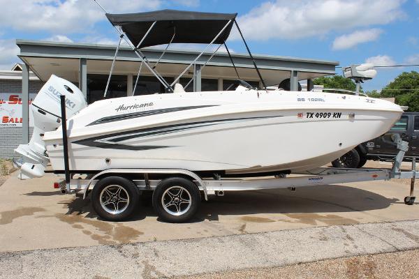2022 Hurricane SunDeck Sport 192 RL OB