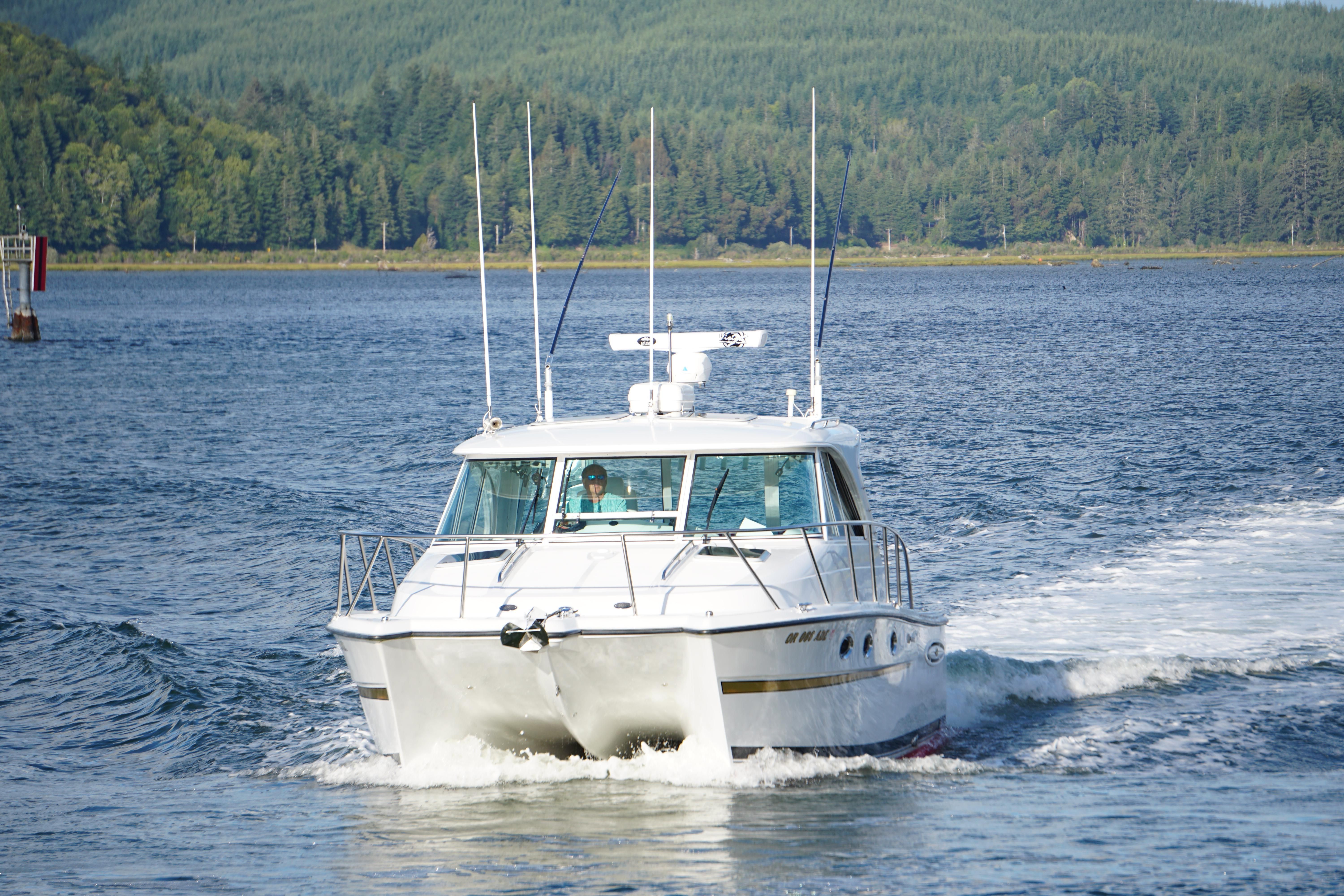2008 Glacier Bay 3480 Ocean Runner