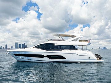 2021 Sunseeker 76 Yacht
