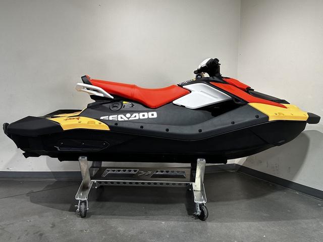 Sea-Doo Spark® for 3 Rotax® 900 ACE™ - 90 CONV with IB