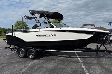 2025 MasterCraft X24