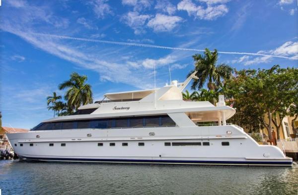 2002 Hargrave Raised Pilothouse