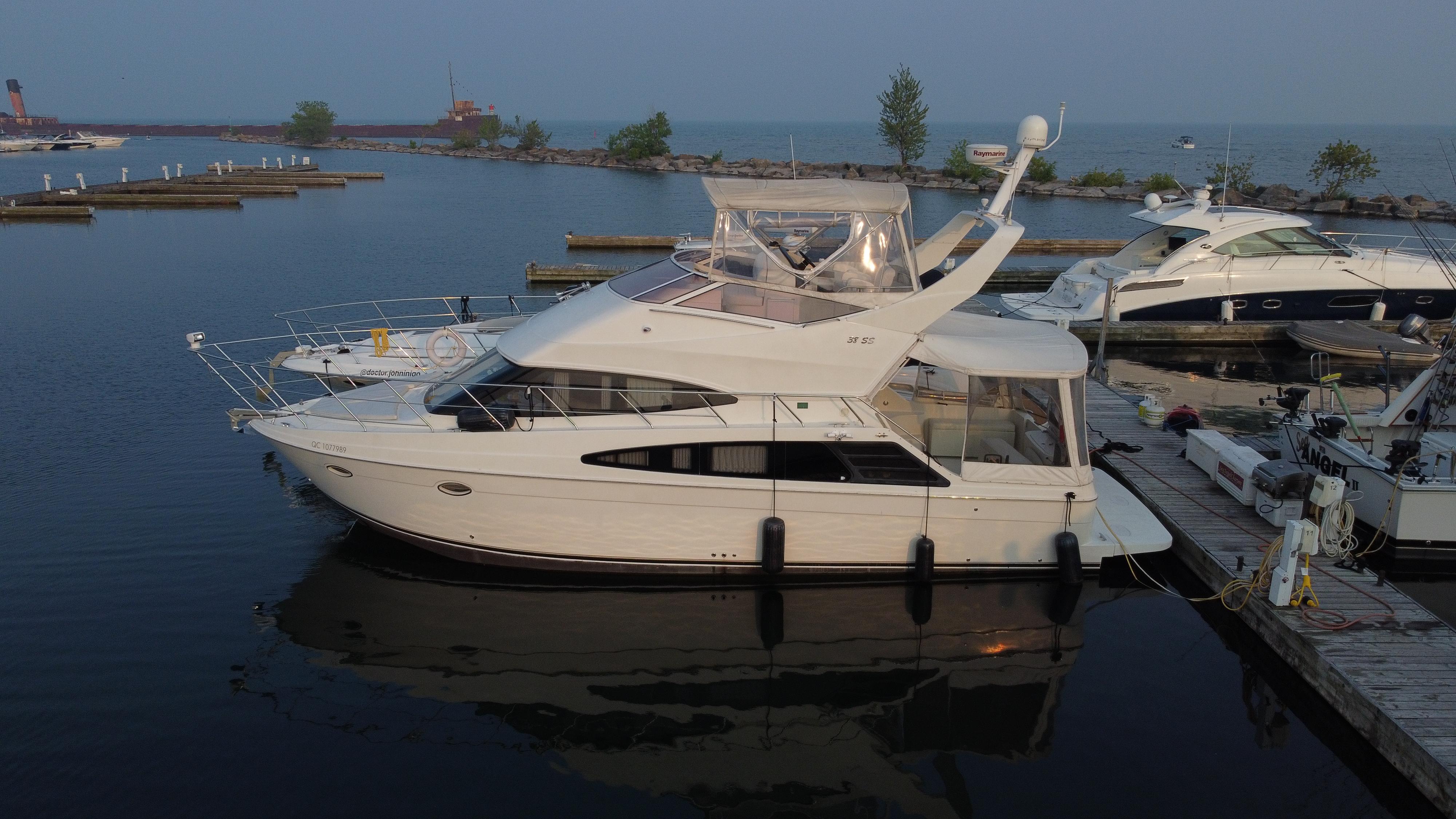 2008 Carver 380 super sport