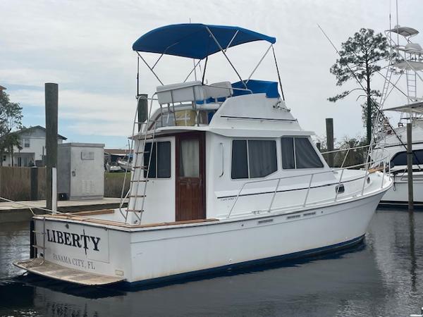 1990 Cape Dory 33 Flybridge Cruiser