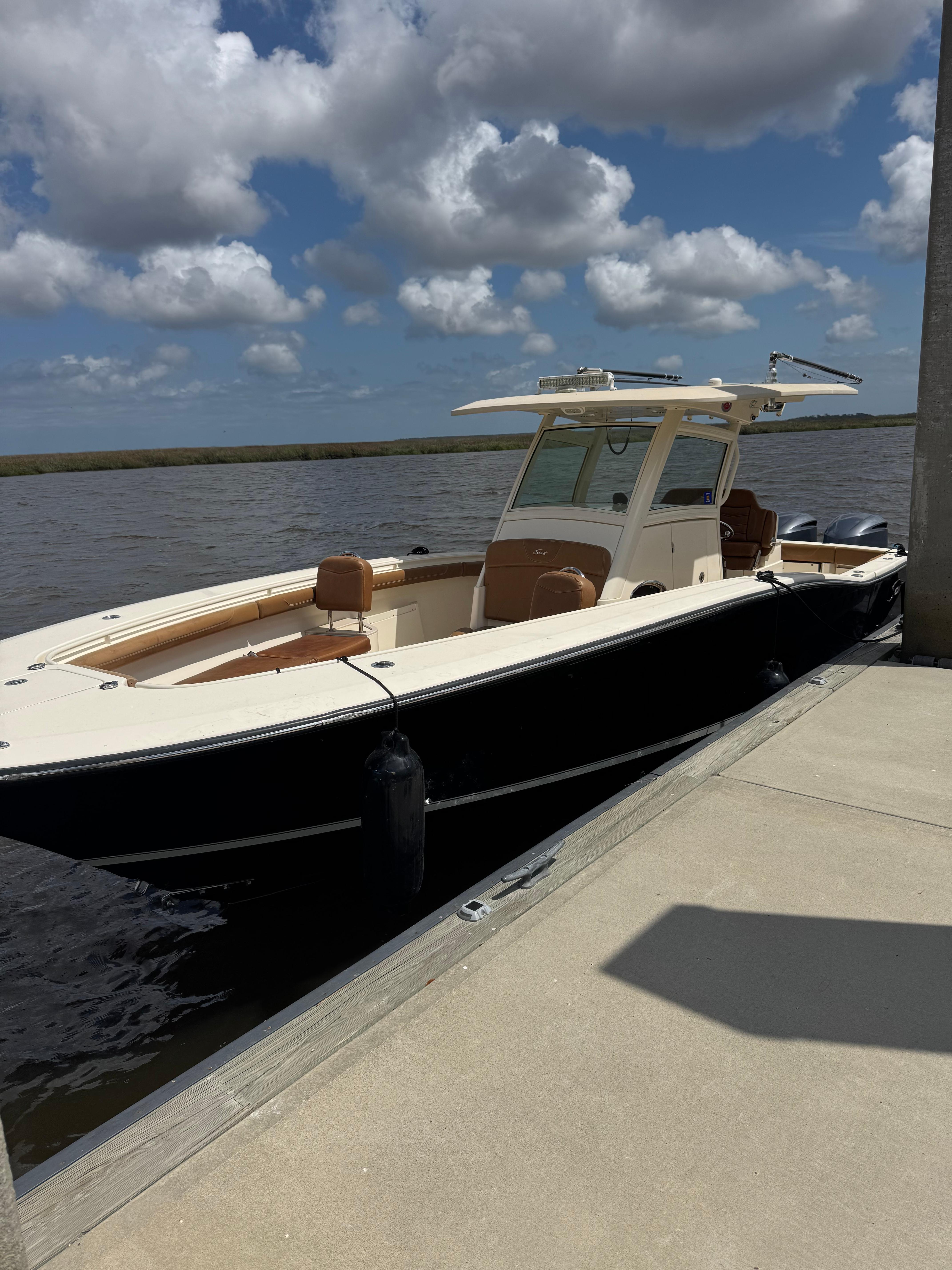 2018 Scout 320 LXF