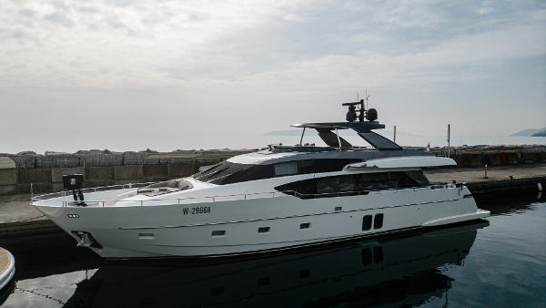 2016 Sanlorenzo SL86
